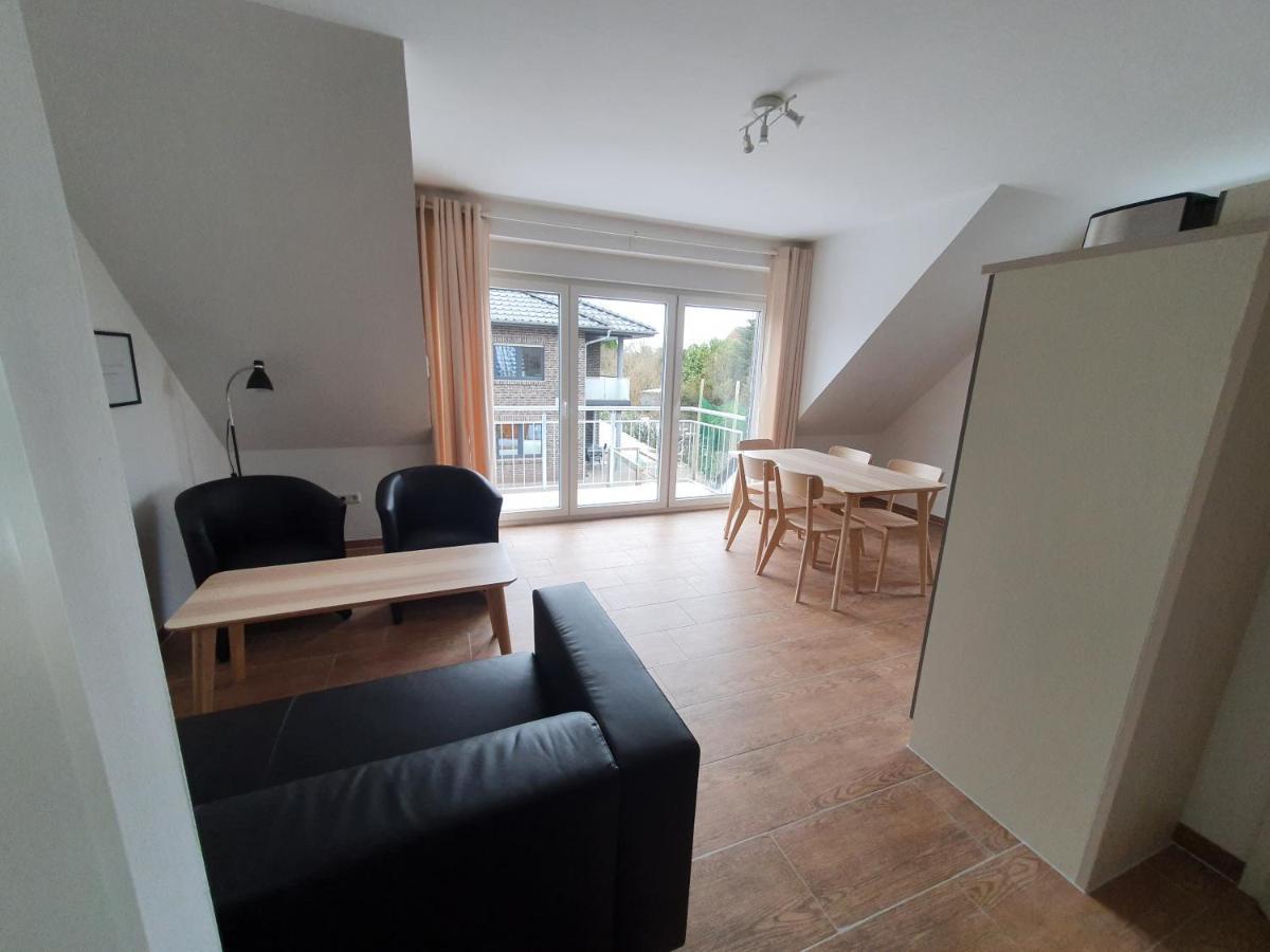 Haus Taybeerweg Apartment Aurich Exterior photo